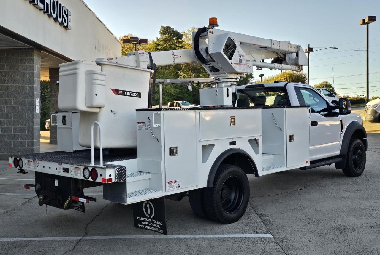 2020 Ford Super Duty F-550 DRW XL 4WD Regular Cab Bucket Lift Truck Concord NC