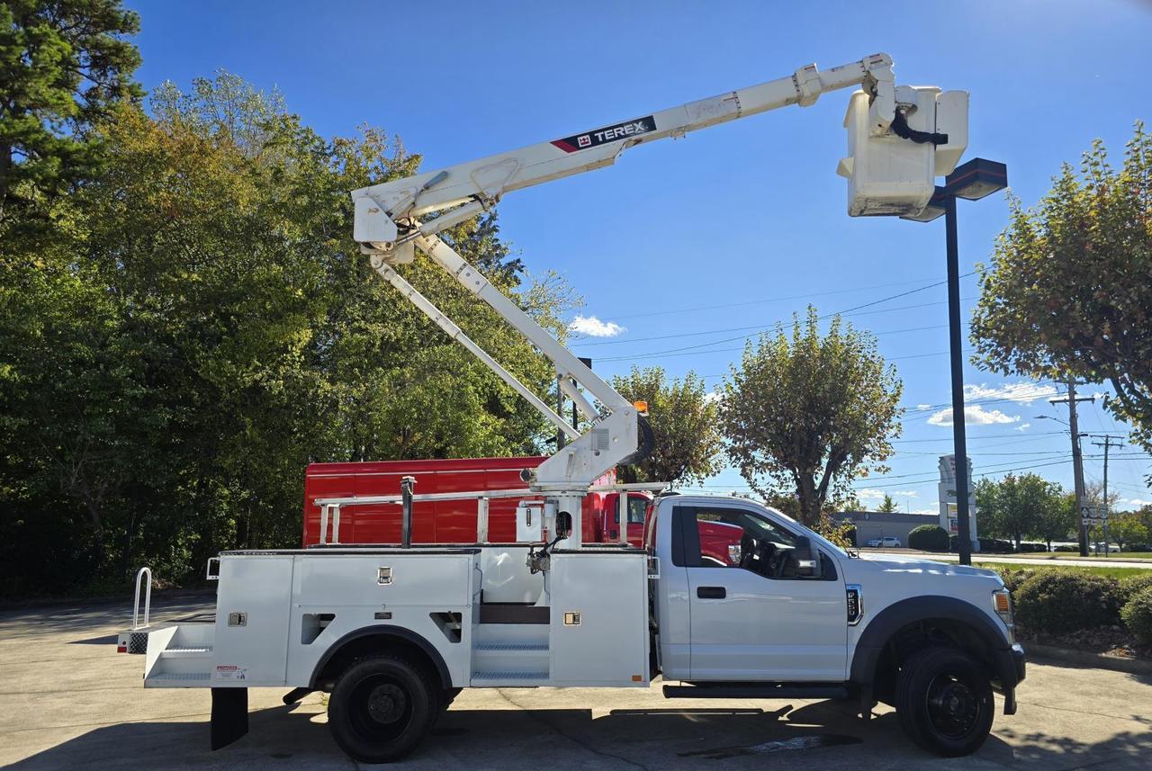 2020 Ford Super Duty F-550 DRW XL 4WD Regular Cab Bucket Lift Truck Concord NC