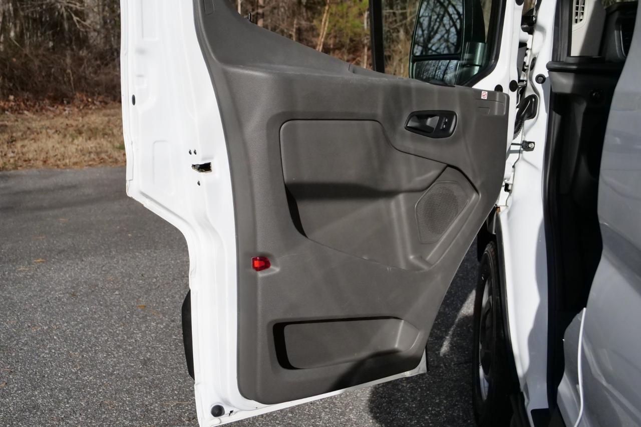 2020 Ford T-250 MAVRON Animal Transport Van / Whelen Systems! Lincolnton NC