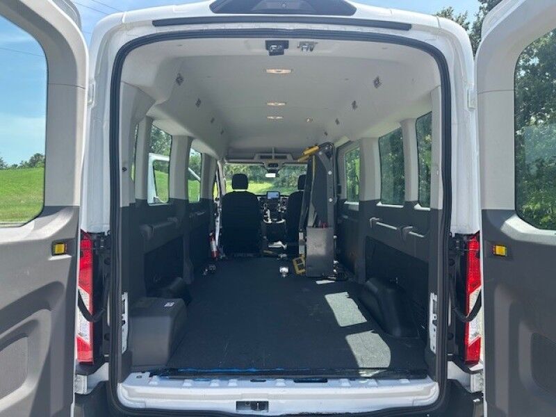 2020 Ford TRANSIT PASSANGER WAGON WHEELCHAIR XLT COLD AC BRAUN MILLENNIUM WHEELCHAIR SYSTEM HYDRAULIC ICE COLD AC FREE SHIPPING IN FLORIDA Sarasota FL
