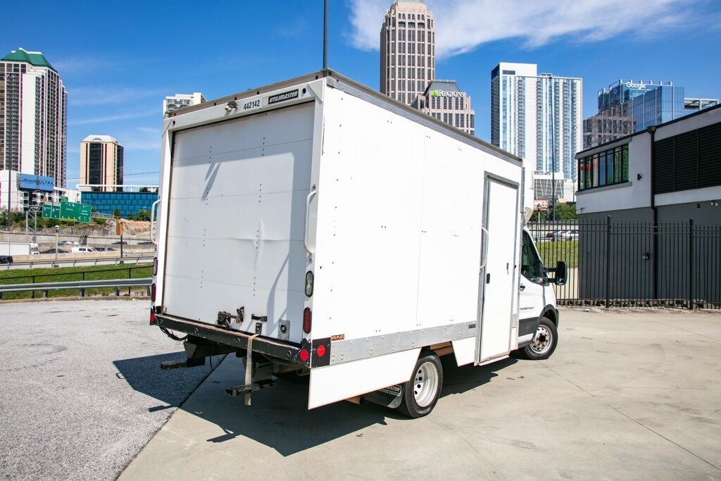 2020 Ford Transit Cutaway photo 6
