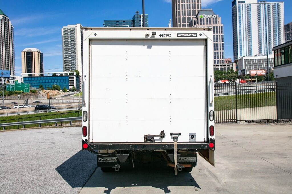2020 Ford Transit Cutaway photo 5
