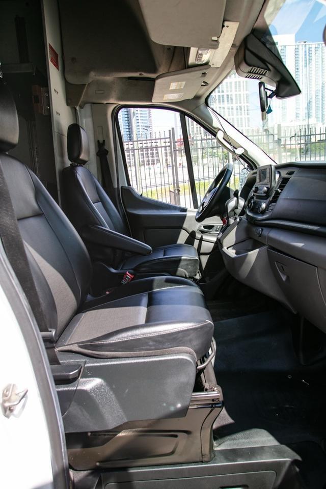 2020 Ford Transit Cutaway photo 20