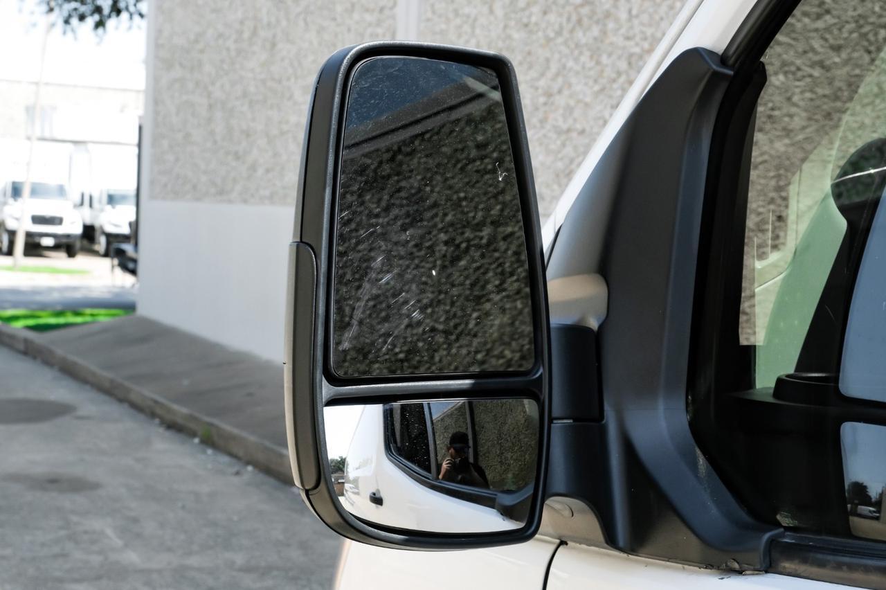2020 Ford Transit Cargo Van photo 25