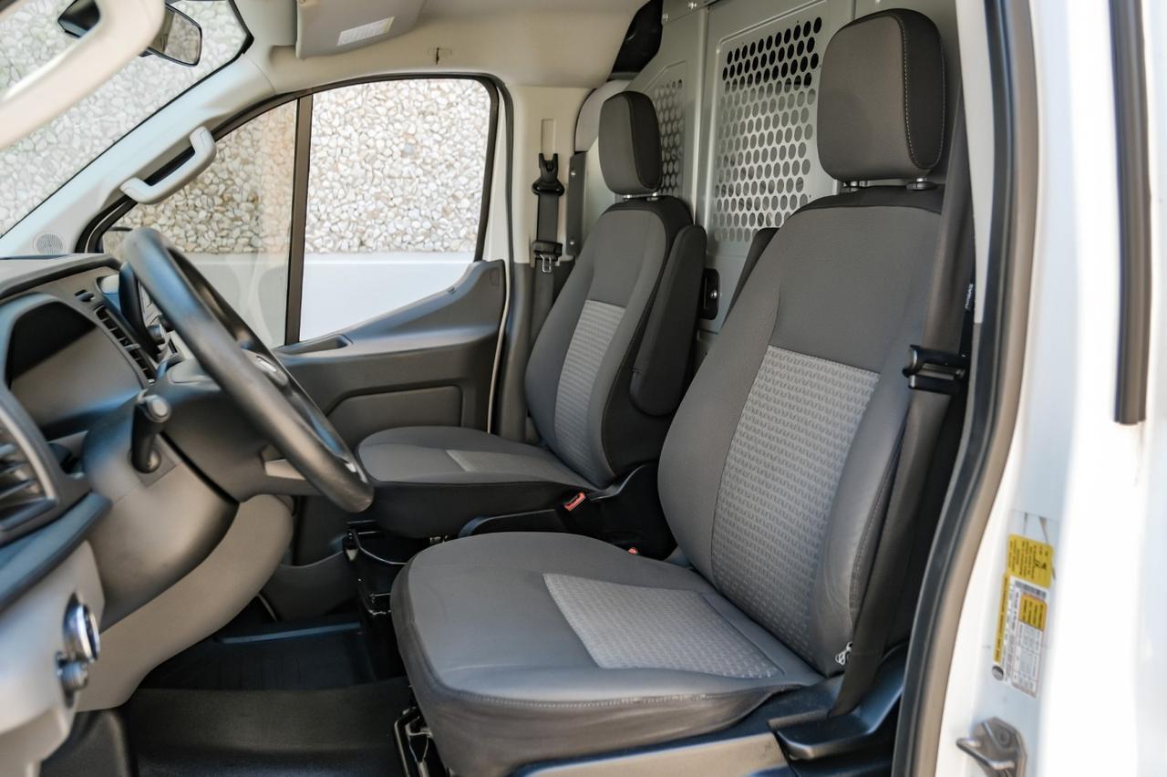 2020 Ford Transit Cargo Van photo 20