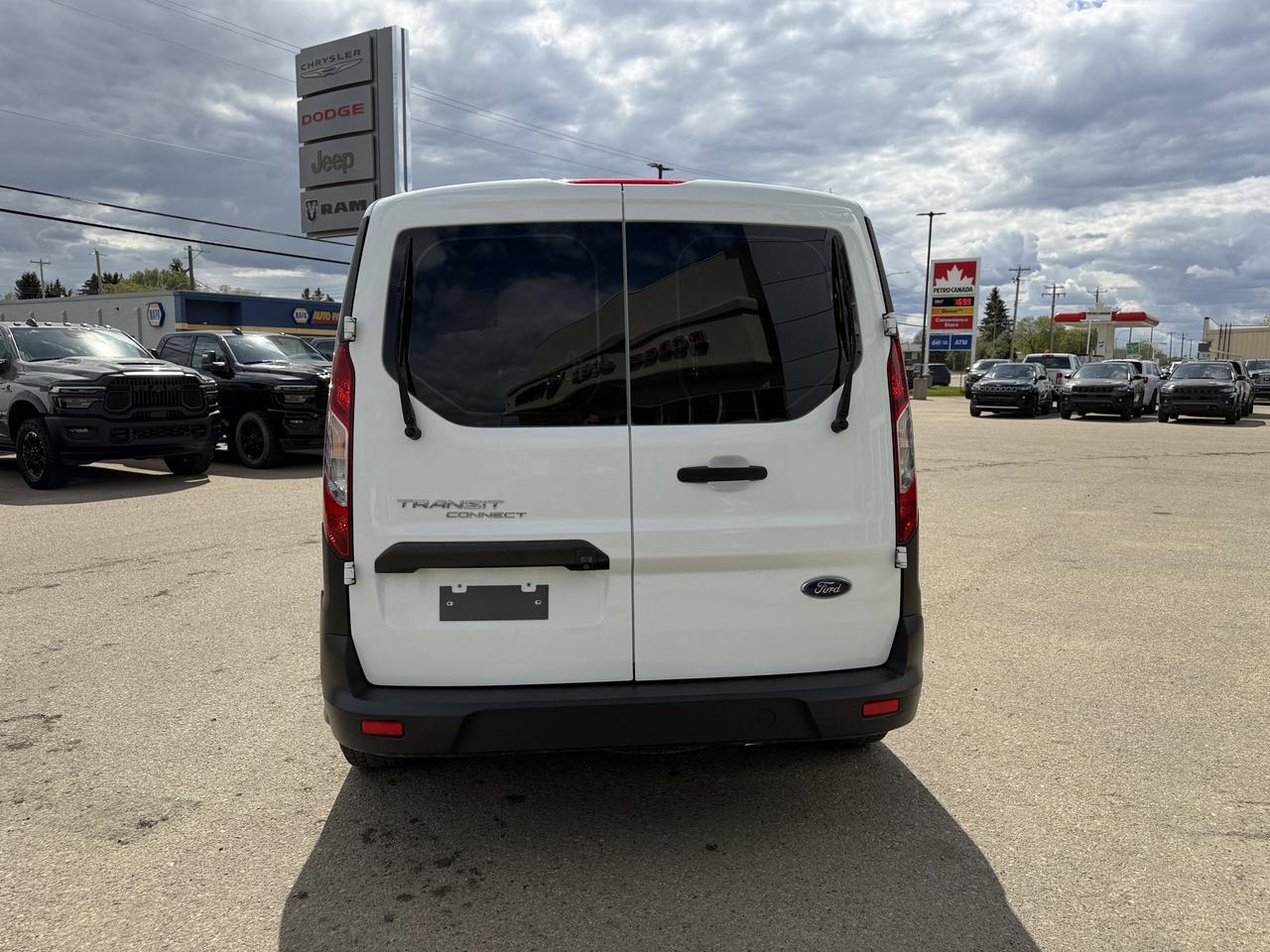 2020 Ford Transit Connect Van XL FWD | Low KMs | 2L I4 | Keyless Entry | Rearview Camera | Bluetooth | Remote Start Redwater AB