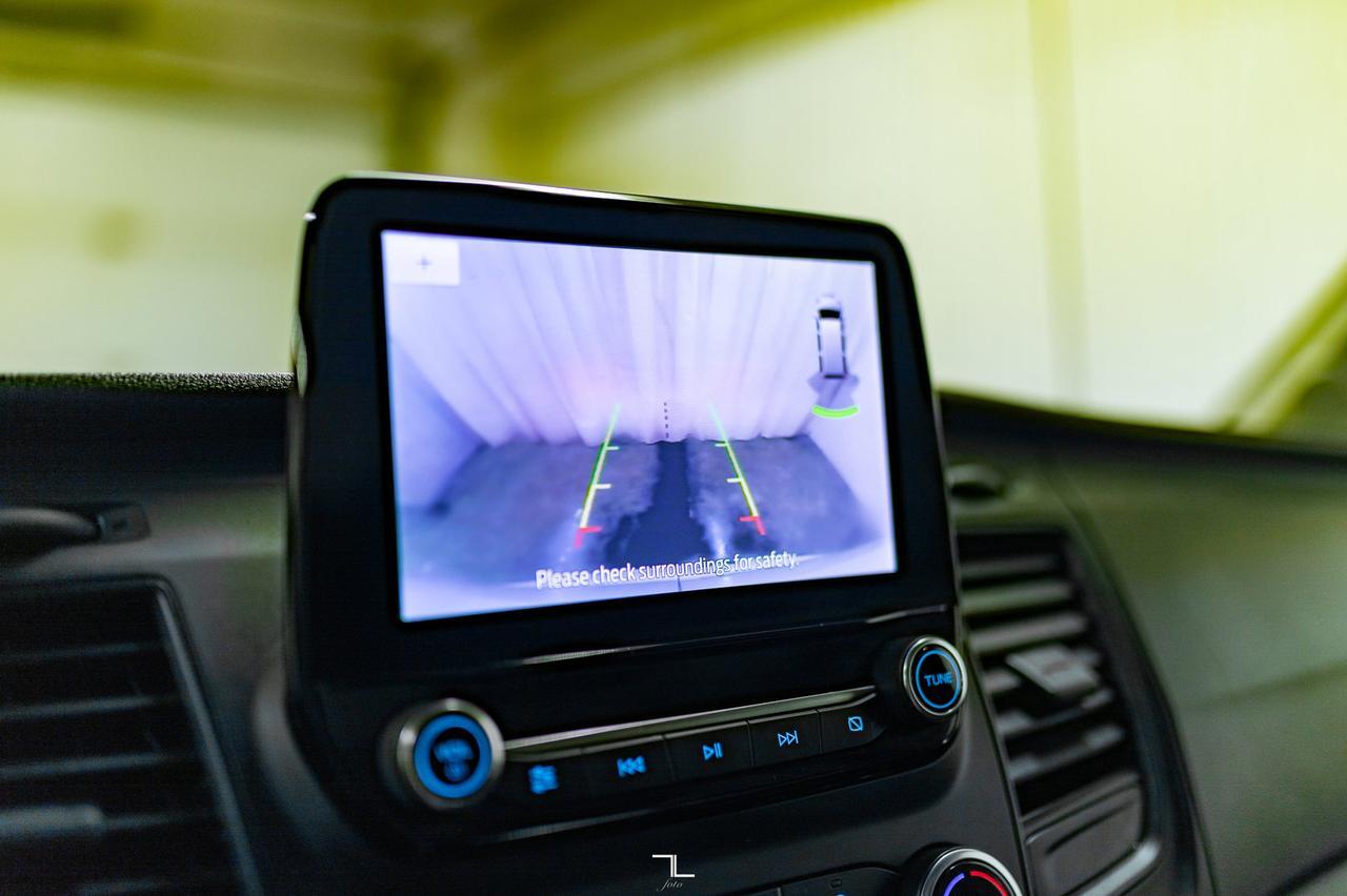 2020 Ford Transit T-250 Medium Roof Cargo Van BCam Red Deer AB