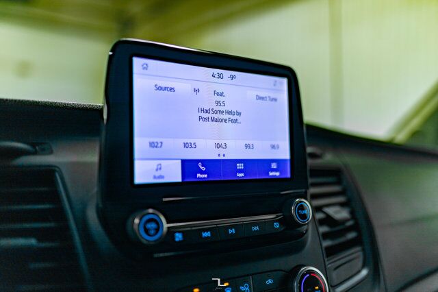 2020 Ford Transit T-250 Medium Roof Cargo Van BCam Red Deer AB