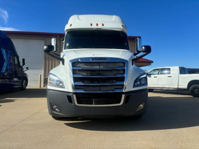 2020 Freightliner Cascadia 126 .