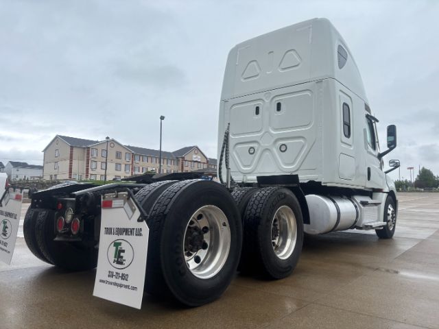 2020 Freightliner Cascadia 126 . Seville OH