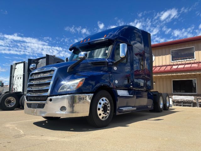 2020 Freightliner Cascadia 126 .