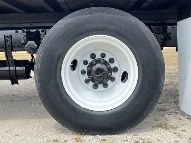2020 Freightliner M2 106 26&apos; Dry Box Truck with 2,500 lb. Lift Gate Homestead FL