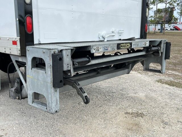 2020 Freightliner M2 106 26&apos; Dry Box Truck with 2,500 lb. Lift Gate Homestead FL