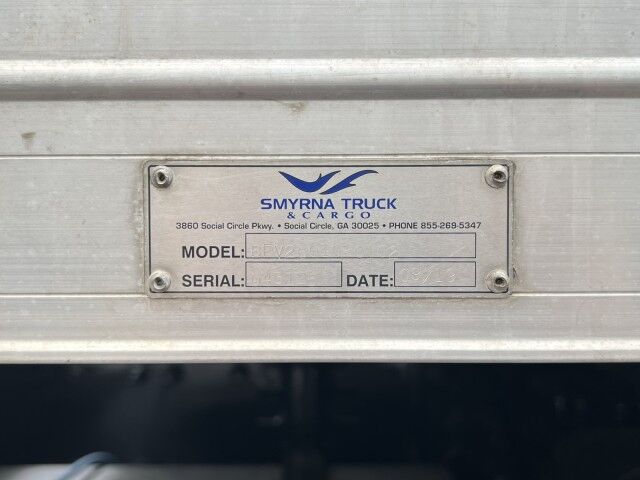 2020 Freightliner M2 106 26&apos; Dry Box Truck with 2,500 lb. Lift Gate Homestead FL