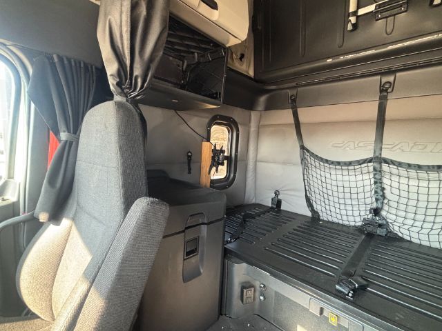 2020 Freightliner New Cascadia 126 . Seville OH