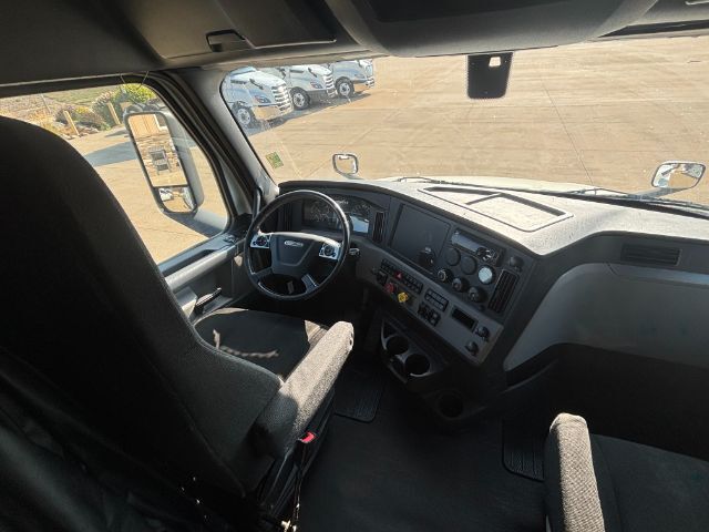 2020 Freightliner New Cascadia 126 . Seville OH