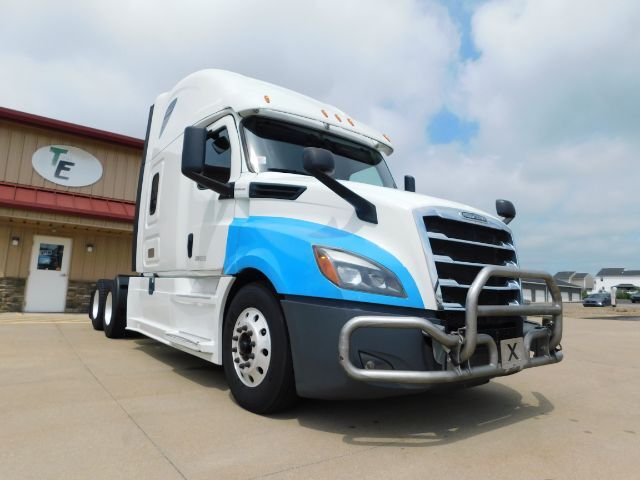 2020 Freightliner New Cascadia 126 . Seville OH