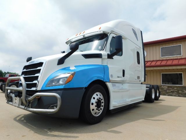 2020 Freightliner New Cascadia 126 . Seville OH