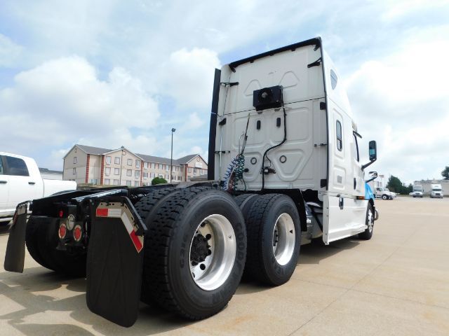 2020 Freightliner New Cascadia 126 . Seville OH