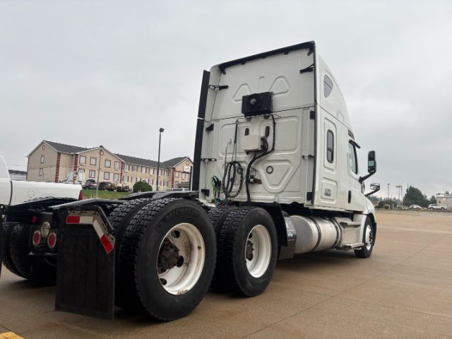 2020 Freightliner New Cascadia 126 . Seville OH