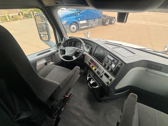 2020 Freightliner New Cascadia 126 . Seville OH