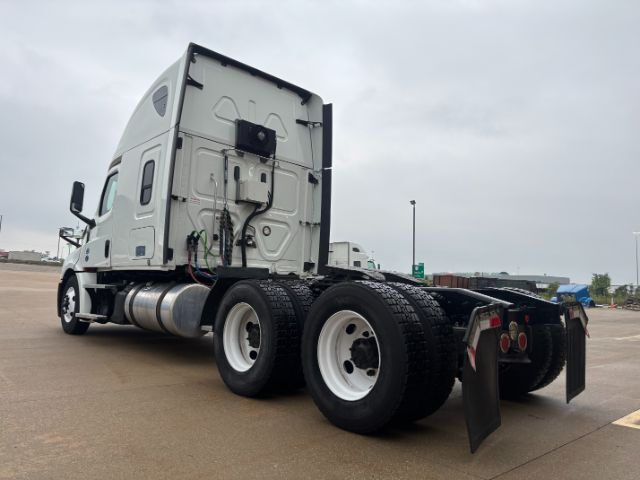 2020 Freightliner New Cascadia 126 . Seville OH