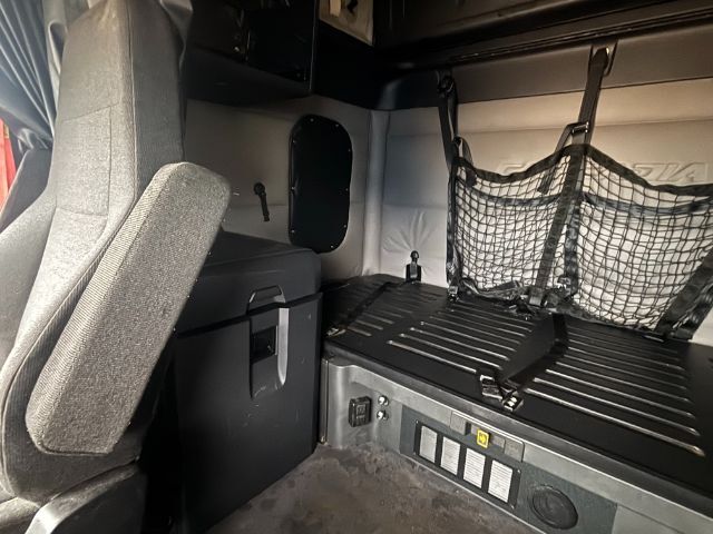 2020 Freightliner New Cascadia 126 . Seville OH