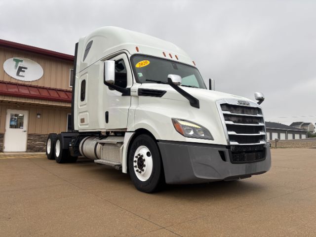2020 Freightliner New Cascadia 126 .