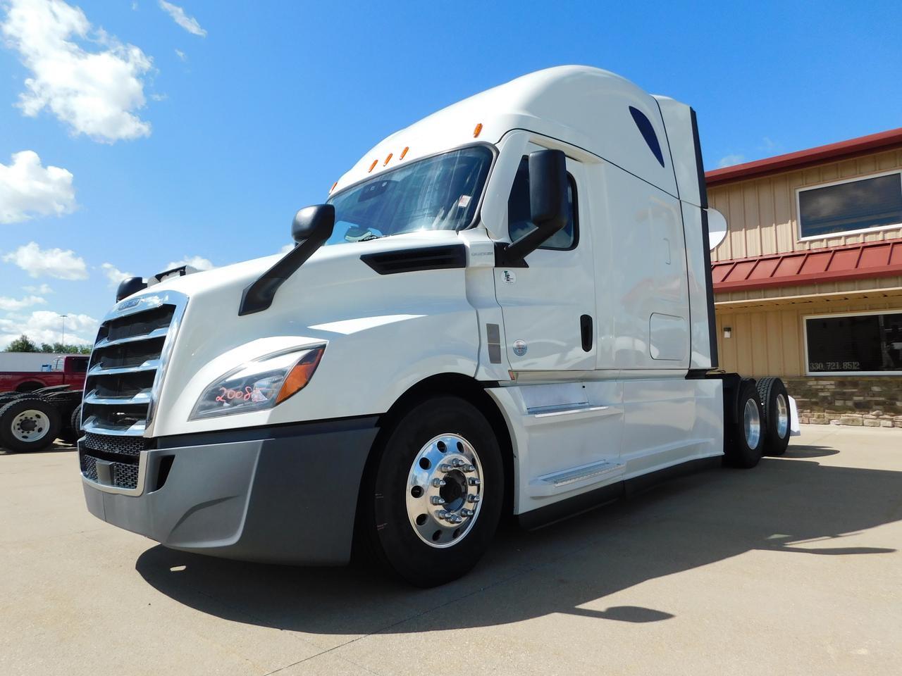 2020 Freightliner New Cascadia 126 . Seville OH