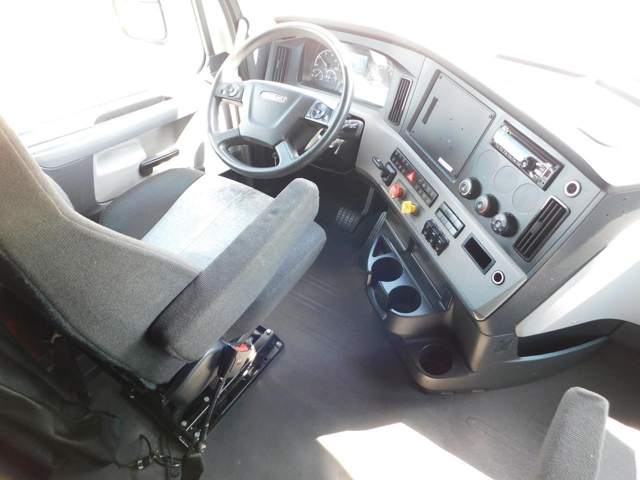 2020 Freightliner New Cascadia 126 . Seville OH
