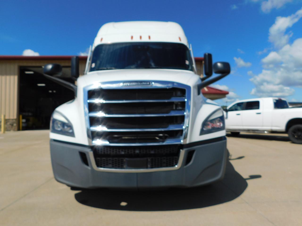 2020 Freightliner New Cascadia 126 . Seville OH