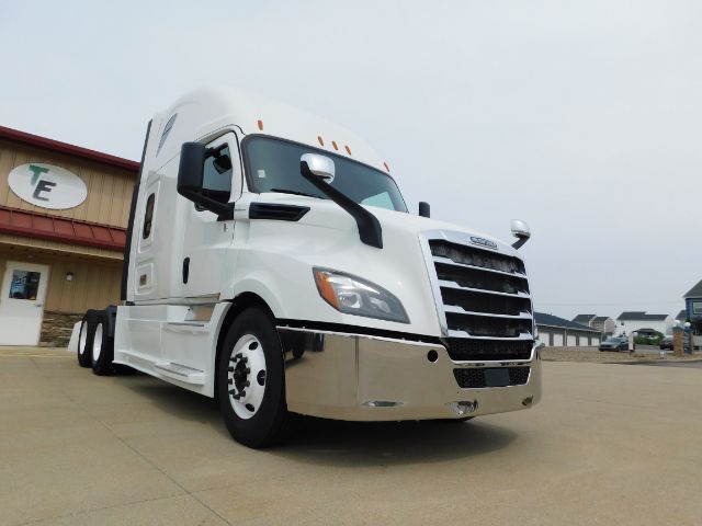2020 Freightliner New Cascadia 126 . Seville OH