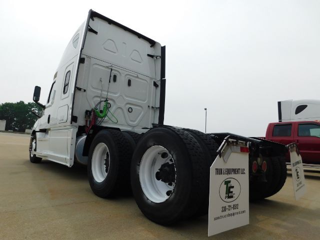 2020 Freightliner New Cascadia 126 . Seville OH
