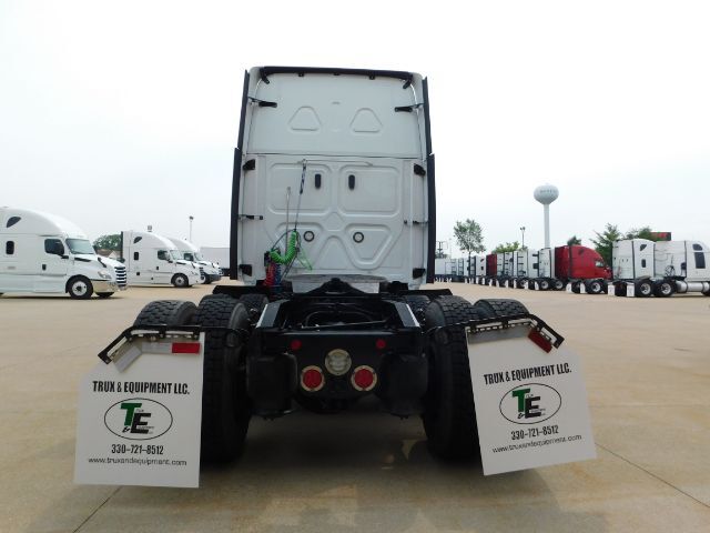 2020 Freightliner New Cascadia 126 . Seville OH