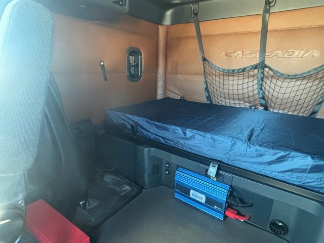 2020 Freightliner New Cascadia 126 . Seville OH