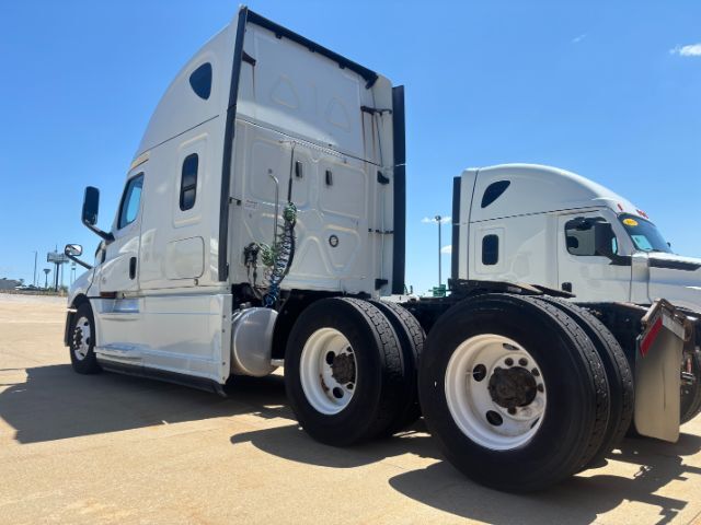 2020 Freightliner New Cascadia 126 . Seville OH
