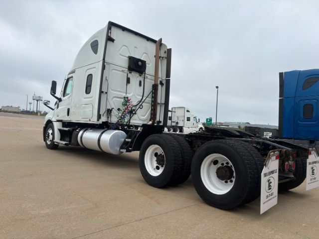 2020 Freightliner New Cascadia 126 . Seville OH