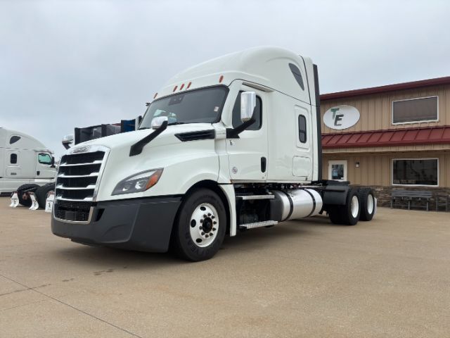 2020 Freightliner New Cascadia 126 .