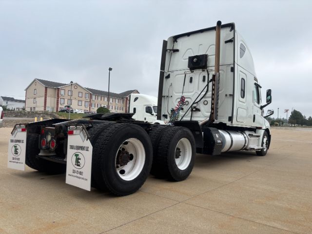 2020 Freightliner New Cascadia 126 . Seville OH