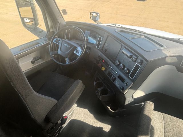 2020 Freightliner New Cascadia 126 . Seville OH