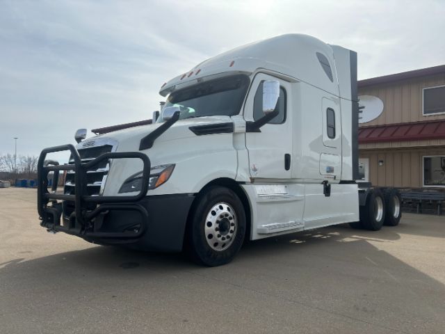 2020 Freightliner New Cascadia 126 .