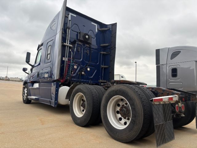 2020 Freightliner New Cascadia 126 . Seville OH