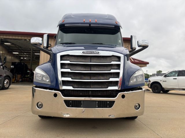 2020 Freightliner New Cascadia 126 .