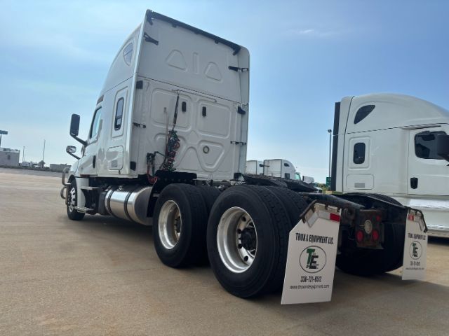 2020 Freightliner New Cascadia 126 . Seville OH