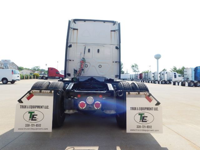 2020 Freightliner New Cascadia 126 . Seville OH