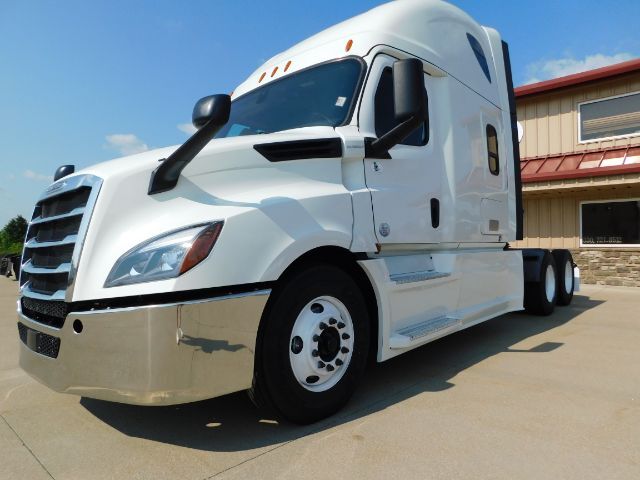 2020 Freightliner New Cascadia 126 . Seville OH