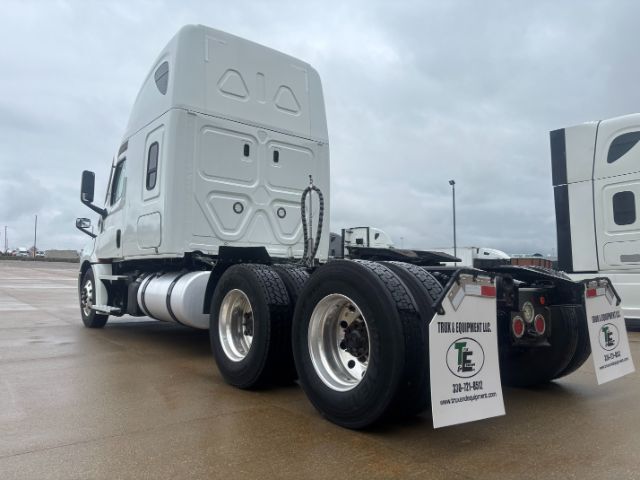 2020 Freightliner New Cascadia 126 . Seville OH