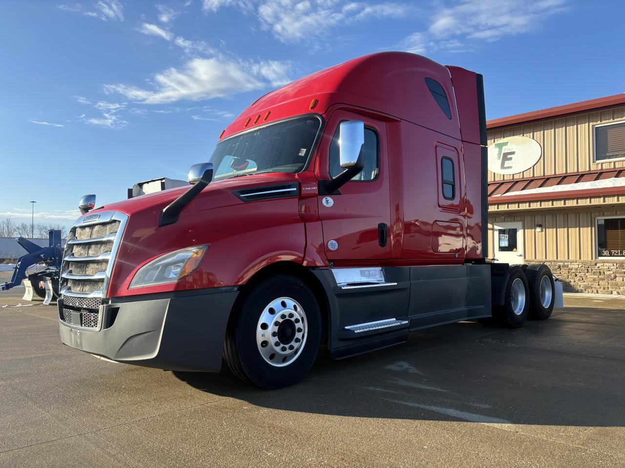 2020 Freightliner New Cascadia 126 .