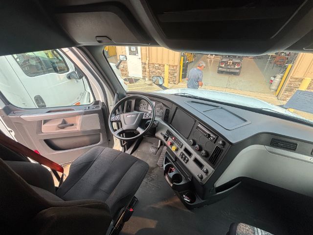 2020 Freightliner New Cascadia 126 . Seville OH
