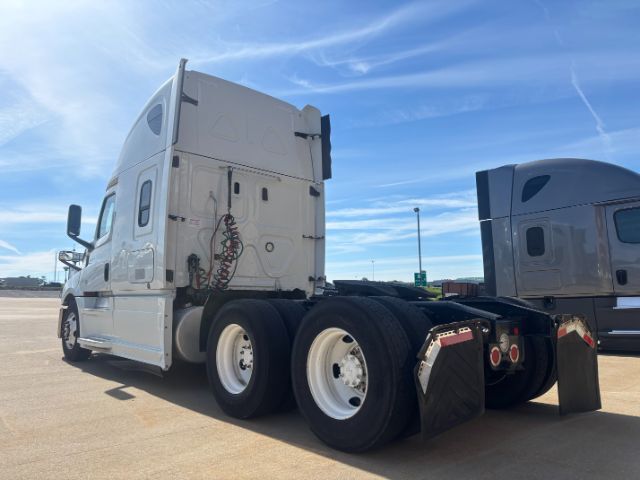 2020 Freightliner New Cascadia 126 . Seville OH